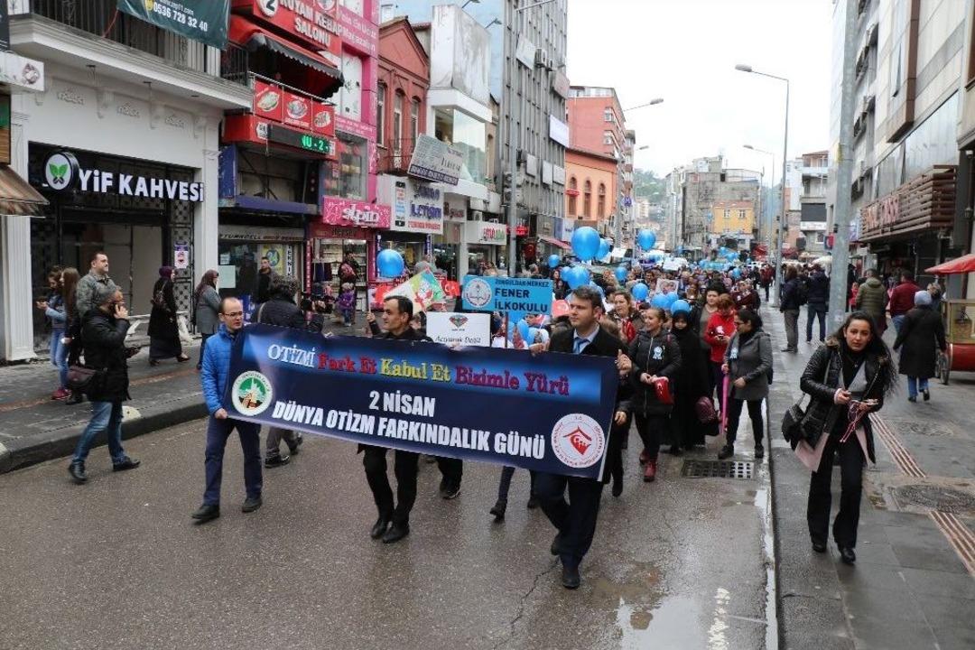 Zonguldak&rsquo;ta &rsquo;otizm Farkındalık&rsquo; Y&uuml;r&uuml;y&uuml;ş&uuml;
