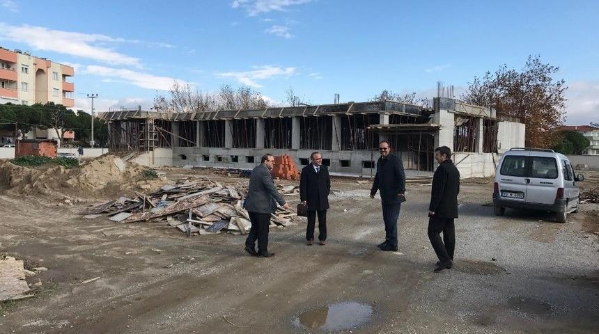 Bah&ccedil;elievler Ortaokulu İnşaatı Hızla Devam Ediyor