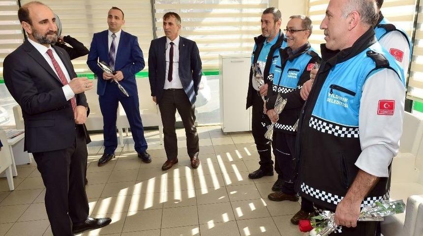 Yıldırım&rsquo;da 500 Bin Kişiye Şifa Dokunuşu