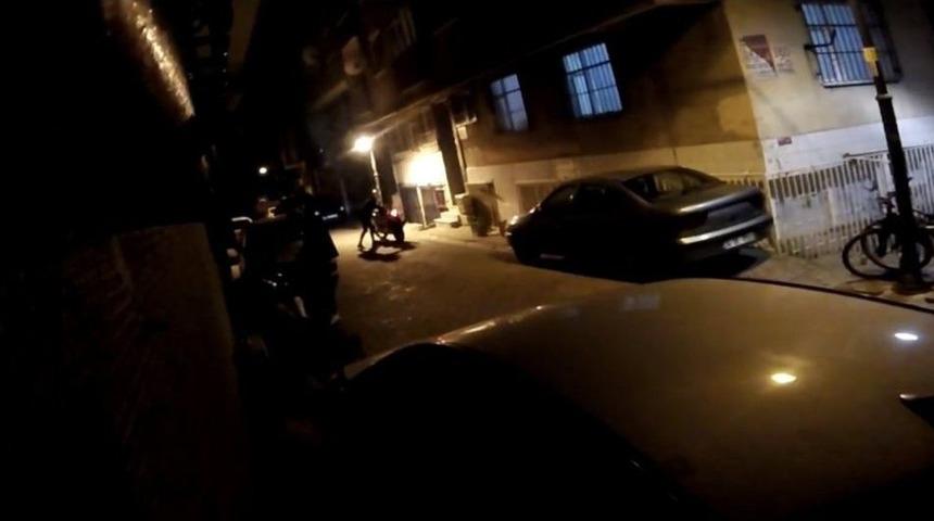 (&ouml;zel) Motosiklet Hırsızlarına Tabancayla Ateş Edip Peşlerinden Kovaladılar