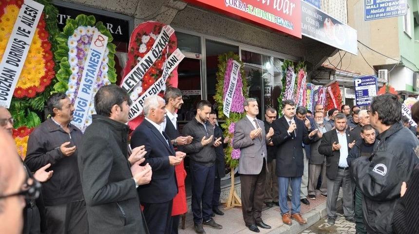 Başkan S&uuml;leyman &Ouml;zkan &ldquo; Yeni İş Yeri A&ccedil;anlara Destek Olacağız&rdquo;