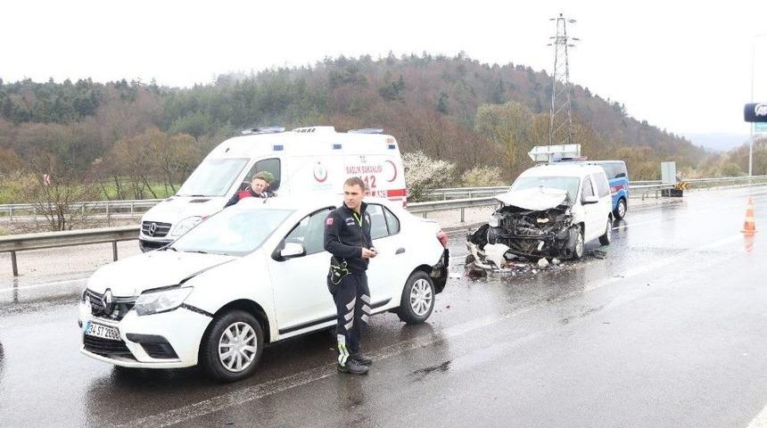 Bolu&rsquo;da Zincirleme Trafik Kazası: 5 Yaralı