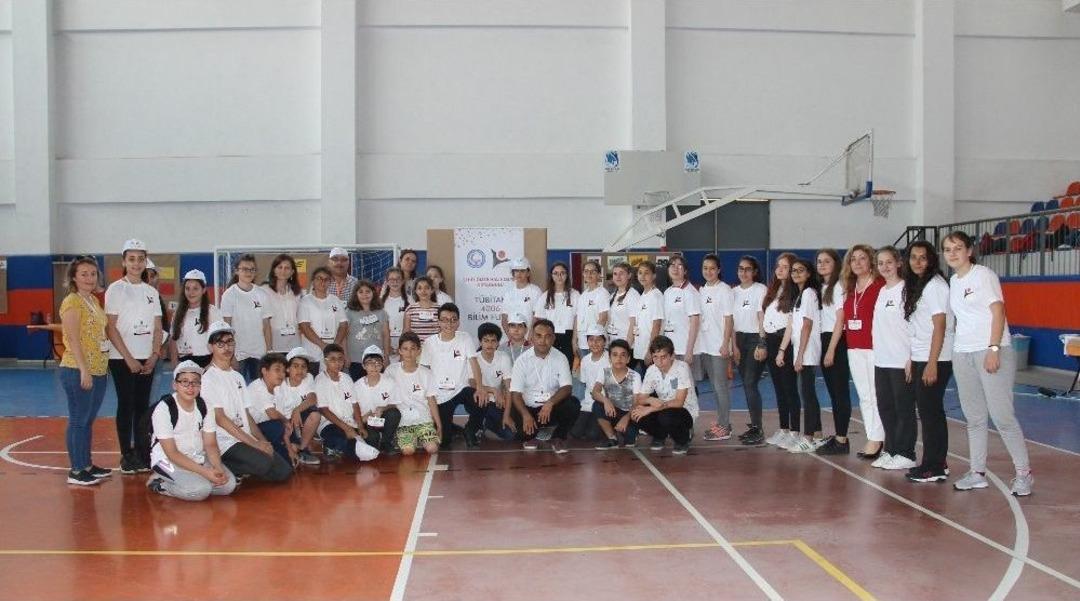 Ortaokul &Ouml;ğrencilerinden Yeni İşletim Sistemi: &rsquo;ışıklı Mışıklı&rsquo;