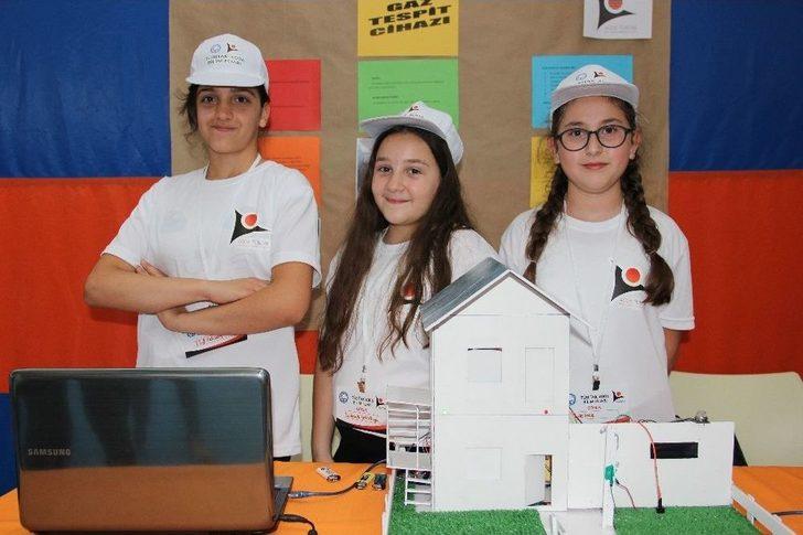 Ortaokul Öğrencilerinden Yeni İşletim Sistemi: ’ışıklı Mışıklı’ G1