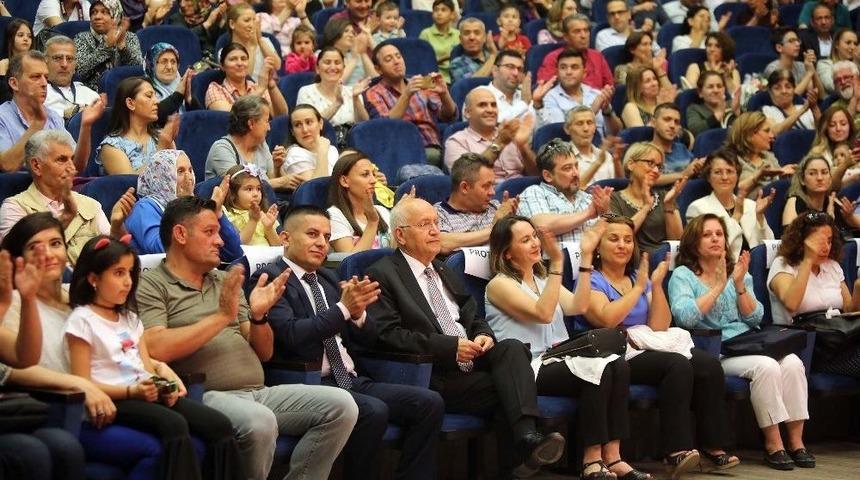 Minikler G&ouml;n&uuml;llerince Eğlendi