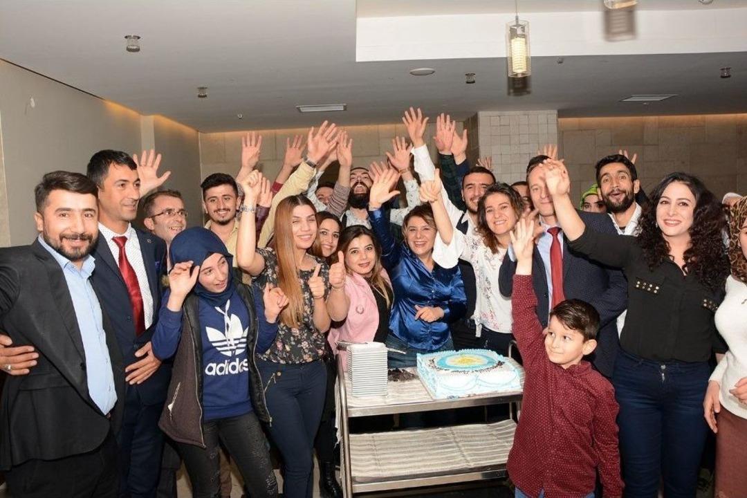 5 Aralık D&uuml;nya G&ouml;n&uuml;ll&uuml;ler G&uuml;n&uuml;