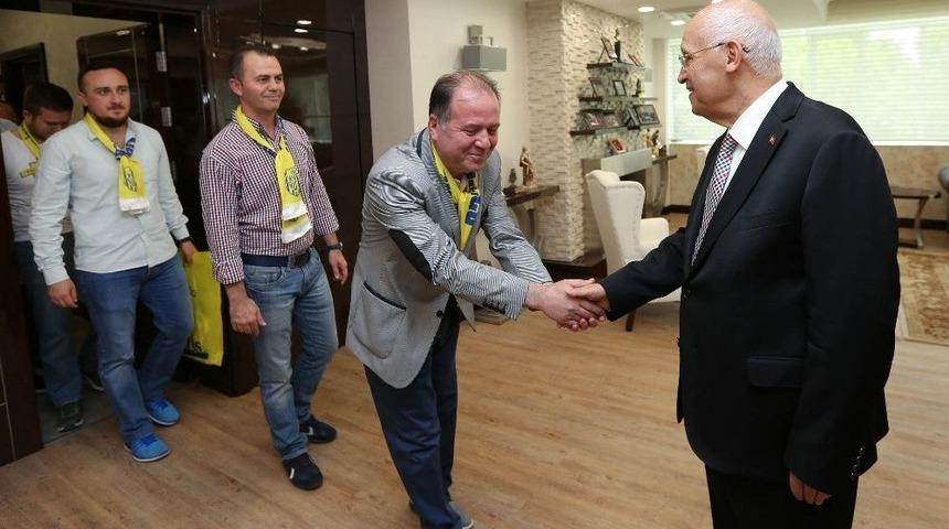 Ankarag&uuml;&ccedil;l&uuml; Taraftarlardan Başkan Yaşar&rsquo;a Ahde Vefa