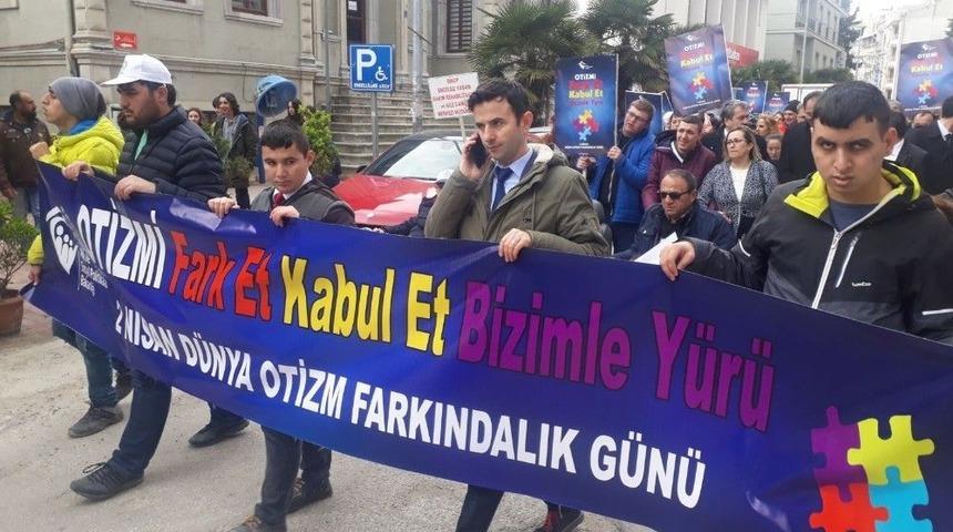 Sinop&rsquo;ta Otizm Farkındalık Y&uuml;r&uuml;y&uuml;ş&uuml;
