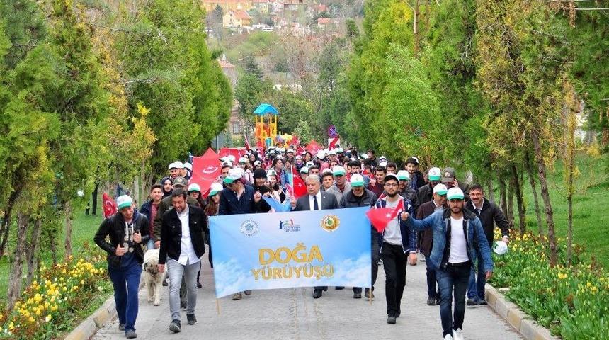 Afrin Şehitleri Anısına Doğa Y&uuml;r&uuml;y&uuml;ş&uuml; Yapıldı