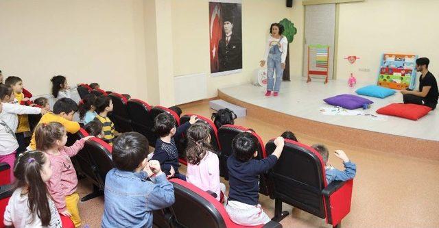 Ga&uuml;n Anaokulu Ve Kreş &Ouml;ğrencilerine Anlamlı Tiyatro G&ouml;sterimi 1