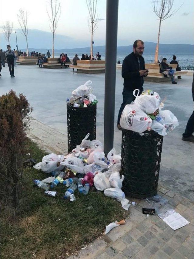 Mudanya Sahili Çöplüğe Döndü