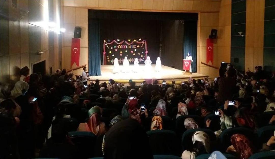 Tatvan&rsquo;da Minik &Ouml;ğrenciler İ&ccedil;in Mezuniyet Programı