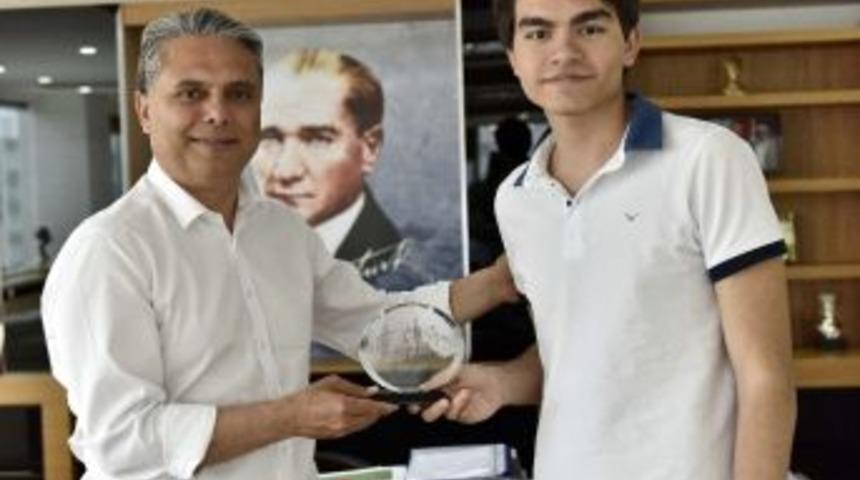 Satran&ccedil; Şampiyonu Muratpaşa&rsquo;da