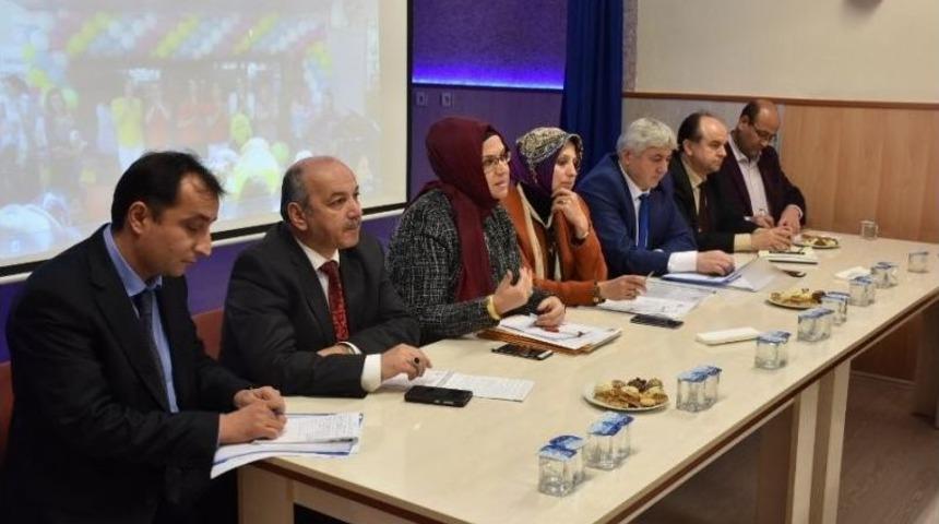 Merkez İl&ccedil;e Kurum M&uuml;d&uuml;rleri Toplantısı Yapıldı