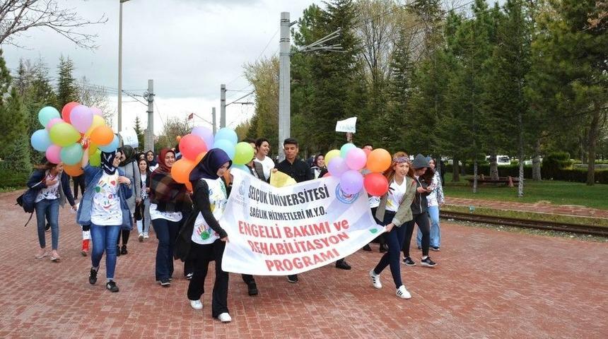 Sel&ccedil;uk&rsquo;ta &lsquo;otizm Farkındalığı&rsquo; Y&uuml;r&uuml;y&uuml;ş&uuml;