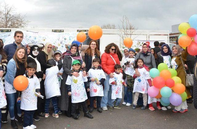 Selçuk’ta ‘otizm Farkındalığı’ Yürüyüşü