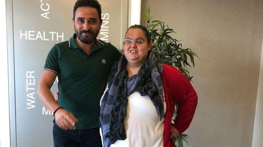 Arnavutluk&rsquo;un En Kilolu Kadını İzmir&rsquo;de Sağlığına Kavuştu