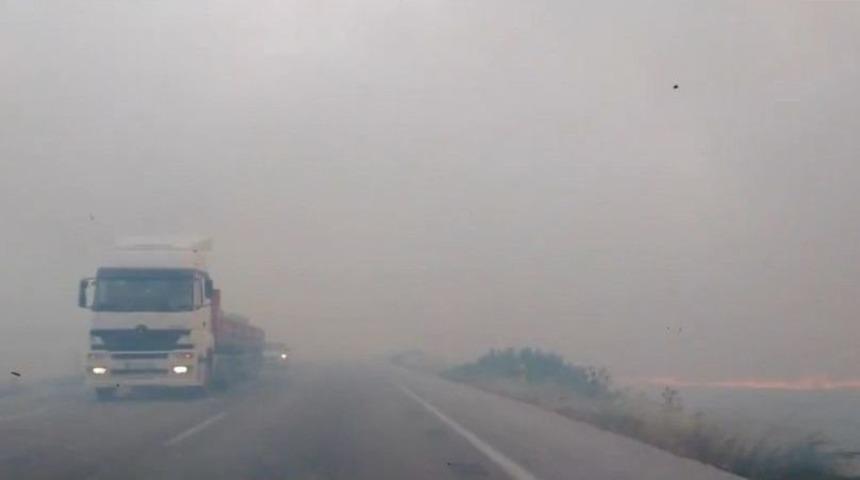 Anız Yangını Kazaya Davetiye Çıkardı