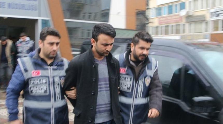 İstanbul’da Otomobilleri Çalan Çetenin 4 Kişisi Kocaeli’de Yakalandı