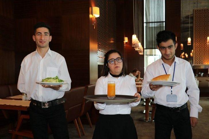 Engellilerden Beş Yıldızlı Hizmet G1