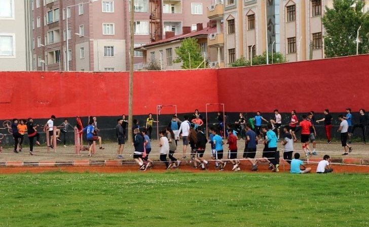 Van Büyükşehir Belediyesinden Sporcuya Destek G4