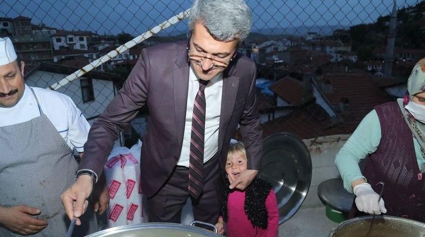 Başkan Kaplan 5 Mahallenin Sakinleri İle İftarda Buluştu