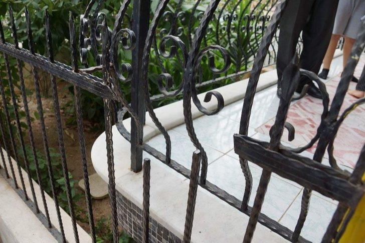 Kapıyı Kullanmayınca, Koluna Saplanan Demirle Hastaneye Kaldırıldı G1