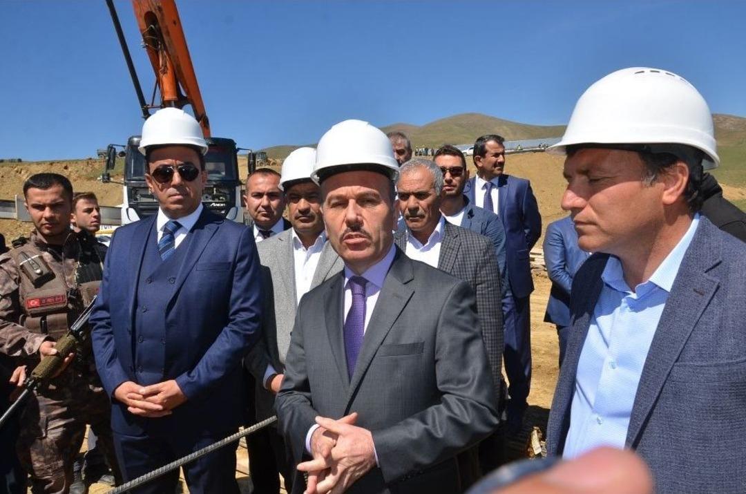 Y&uuml;ksekova&rsquo;da 4. Etap Konutların Temeli Atıldı