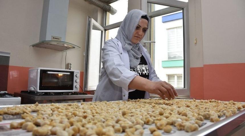 Muş&rsquo;ta Kadınlar Aş&ccedil;ılık Konusunda Kendilerini Geliştiriyor