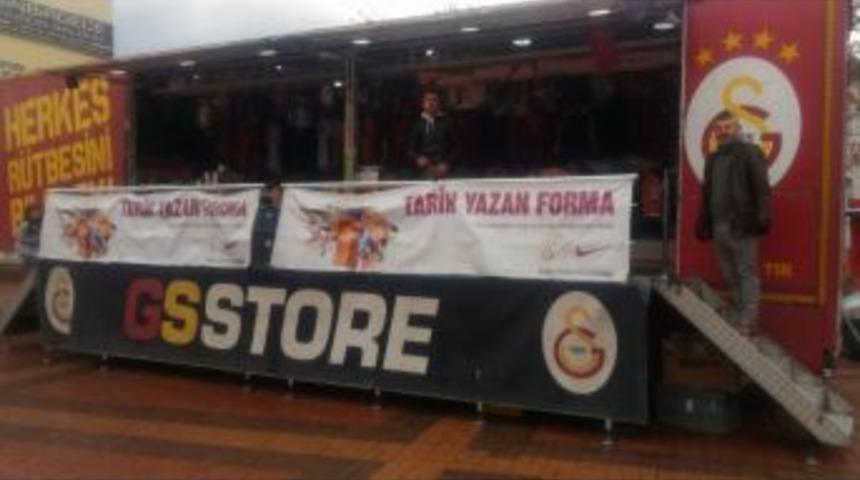 Galatasaray Ürünlerine İlgi
