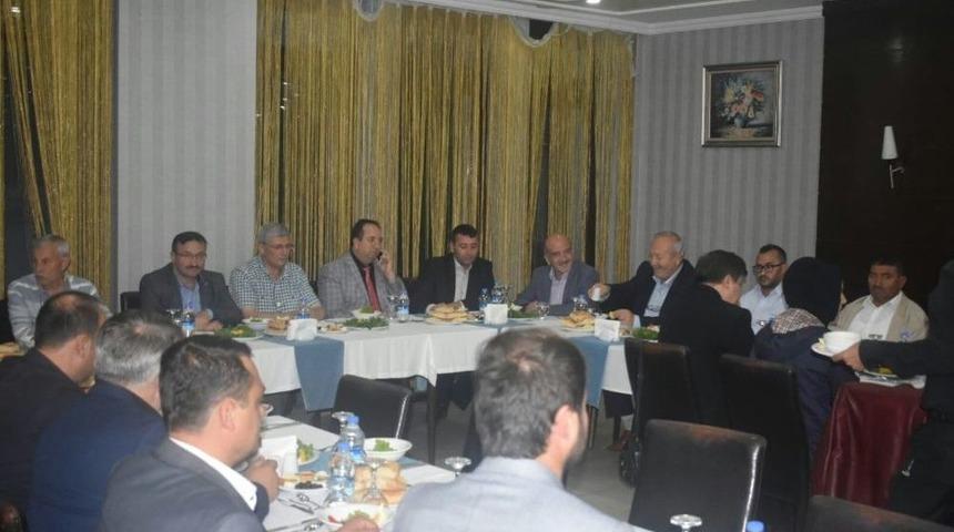 Emet Ak Parti&rsquo;de Birlik Mesajı