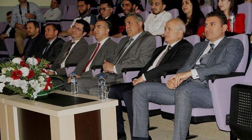 Hr&uuml;&rsquo;de Mobil Uygulama Geliştiriciliği Eğitimi D&uuml;zenlendi