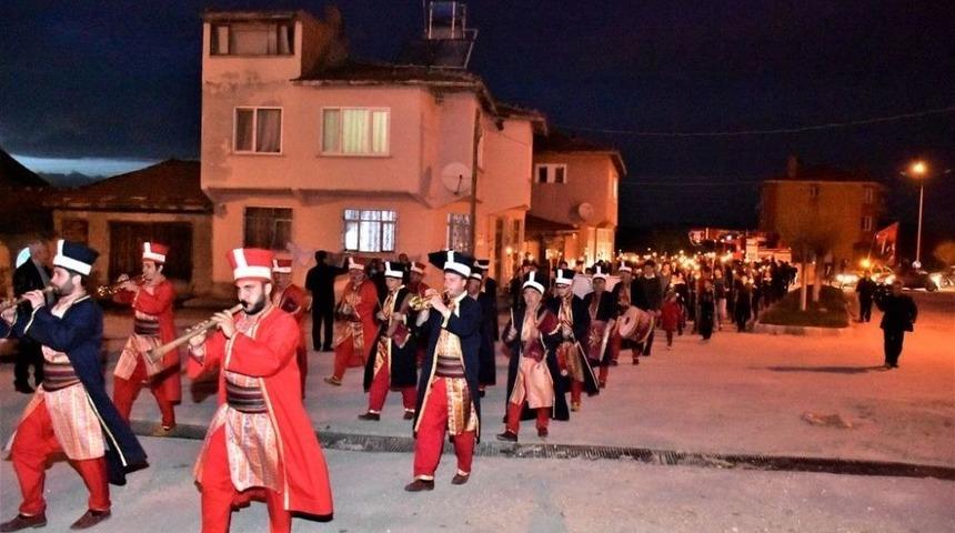 Iı. İn&ouml;n&uuml; Zaferi&rsquo;nin 97. Yıl Kutlamaları Fener Alayı İle Tamamlandı