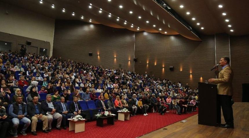 Toroslar Belediyesi Şehir Tiyatrosu&rsquo;ndan İki Oyun