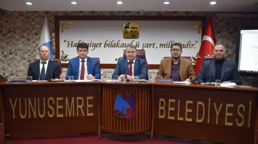 Yunusemre Belediyesi Muradiye&rsquo;de Su Kuyusu A&ccedil;acak