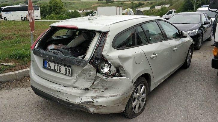 Hasta Olan Karısını Ve Kayınpederini Hastaneye Götürürken Kazada Hayatını Kaybetti G4