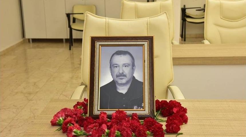 Belediye Meclisinde Dualar Okundu, Helvalar Dağıtıldı