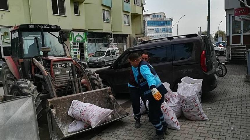 İzmit’te Ayda 5 Bin 500 Ton Atık Toplanıyor