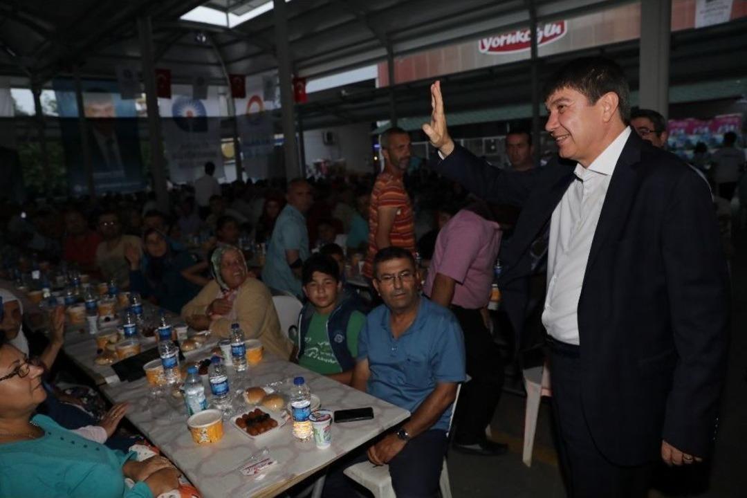 Antalya B&uuml;y&uuml;kşehir Alanya&rsquo;da İftar Sofrası Kurdu