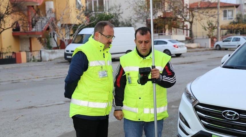 Burhaniye’de Yılmaz Akpınar Bulvarı Yenileniyor