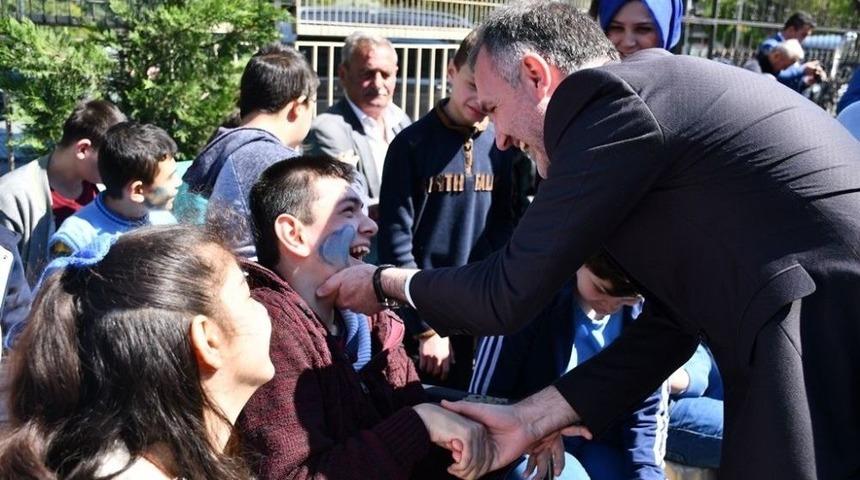 İneg&ouml;l Belediyesi Otizme Dikkat &Ccedil;ekti