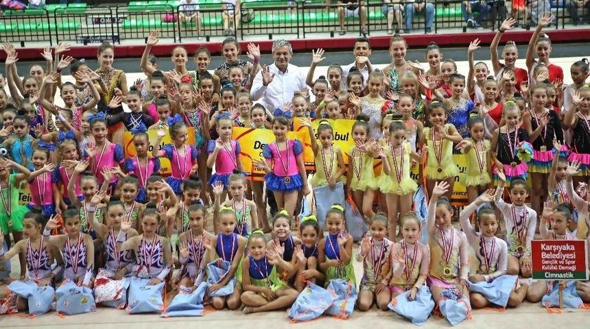 Minik Cimnastik&ccedil;iler Karşıyaka&rsquo;da Yarışacak