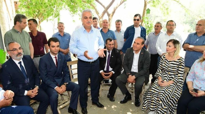 Başkan S&ouml;zl&uuml;, İftarını Vatandaşlarla, Sahurunu Da Jandarmayla Yaptı