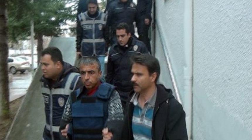 Aksaray&rsquo;da Teyzesinin Eski Kocasını &Ouml;ld&uuml;ren Zanlı Tutuklandı