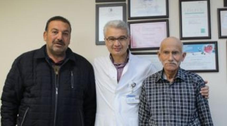95 Yaşındaki Hastaya &Ccedil;alışan Kalpte 3 Damar Bypass Operasyonu