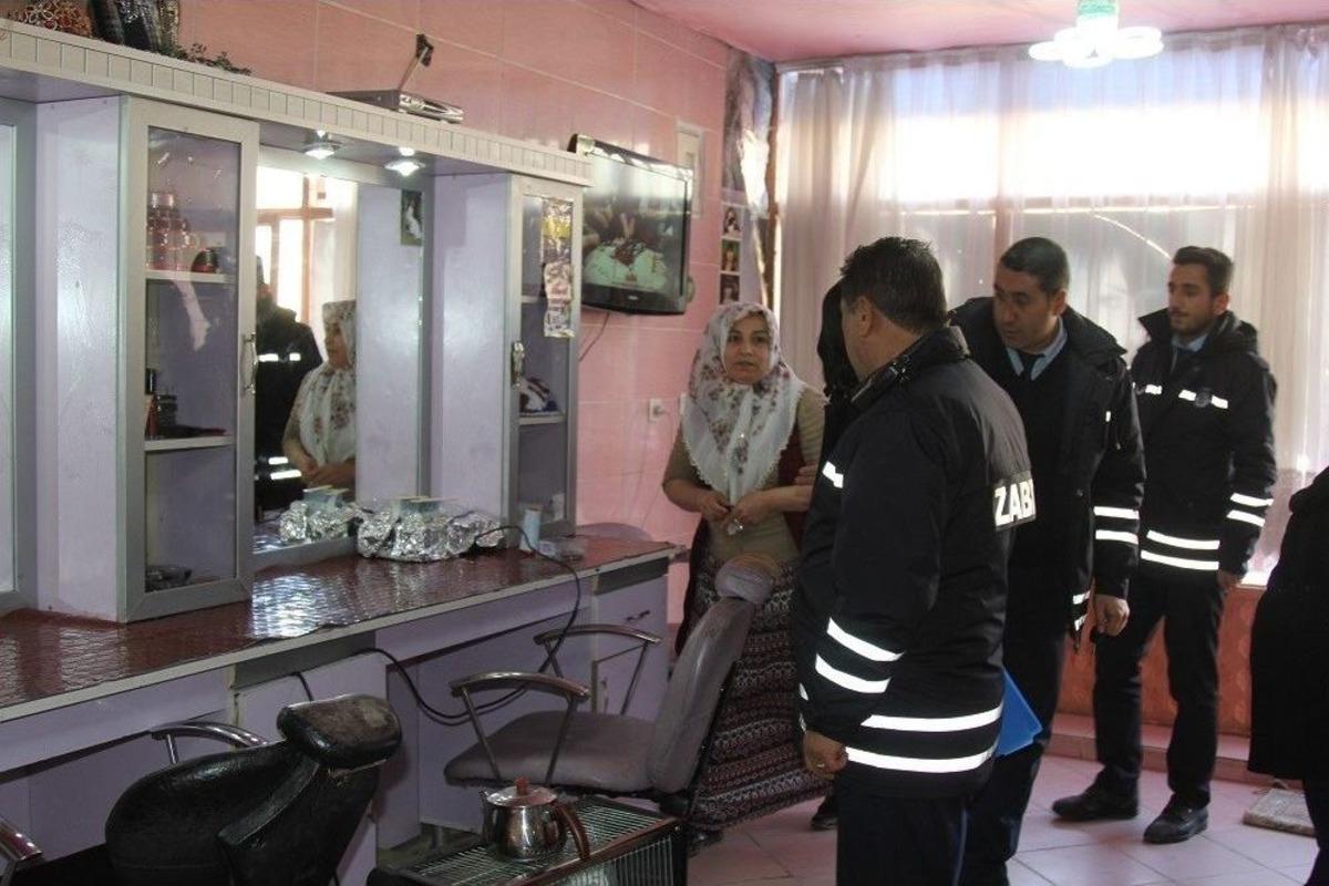 Başkale Belediyesi Zabıta Ekiplerinin Bayan Kuaf&ouml;r Denetimleri