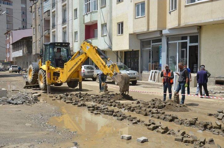 Yüksekova’da Elektrik Telleri Yer Altına Alınıyor G1