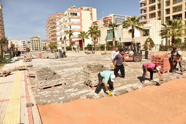 Alanya’ya Modern Caddeler