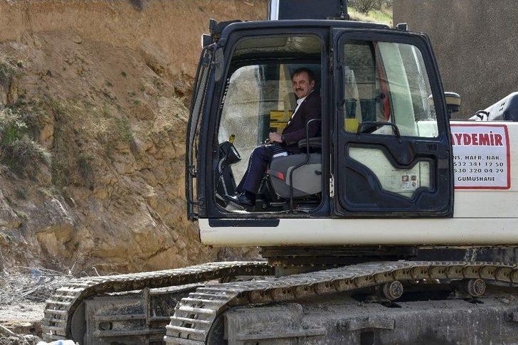 Başkan Avm İçin İlk Kazmayı Kendisi Vurdu G3