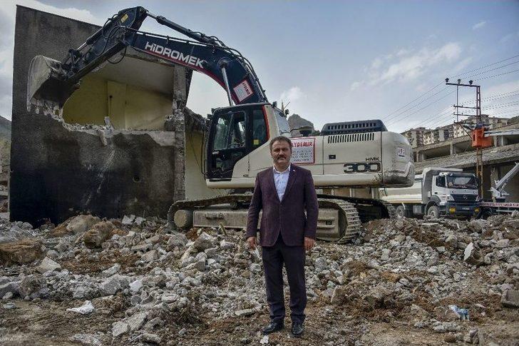 Başkan Avm İçin İlk Kazmayı Kendisi Vurdu G5